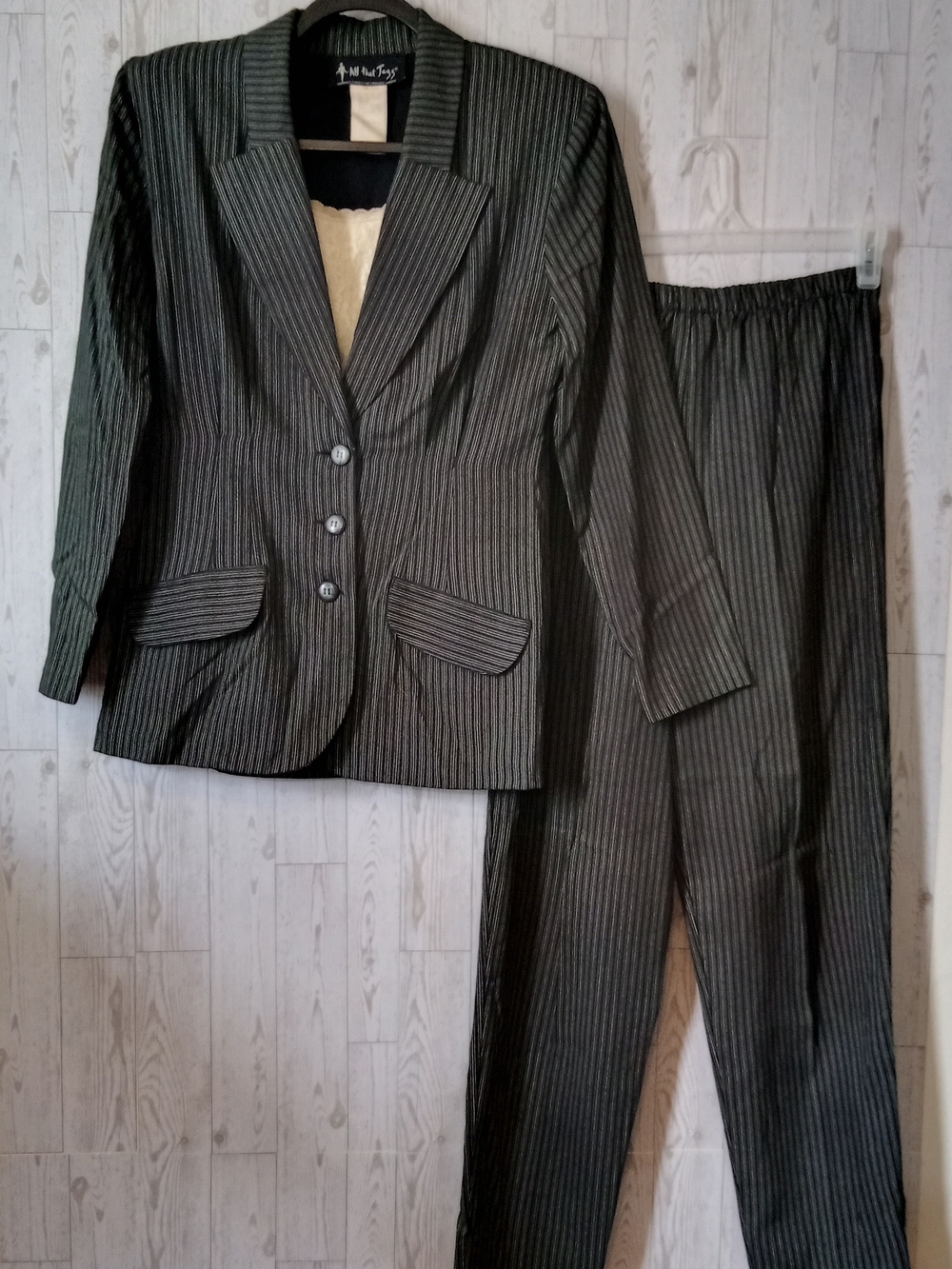 All That Kazz Pinstripe Two-Piece Suit Juniors Size 9/10